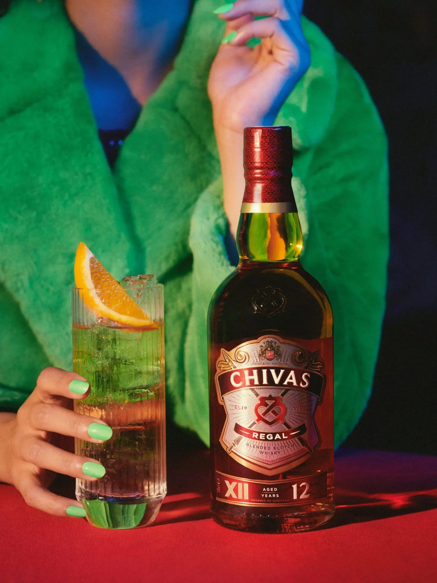 Чивас Ригал Блендед 12 лет купажированный виски в подарочной упаковке 1&nbsp;л