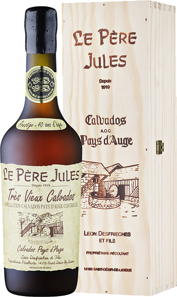 Кальвадос Le Pere Jules Pays d'Auge AOC 40 y.o. (wooden box), 0.7 л