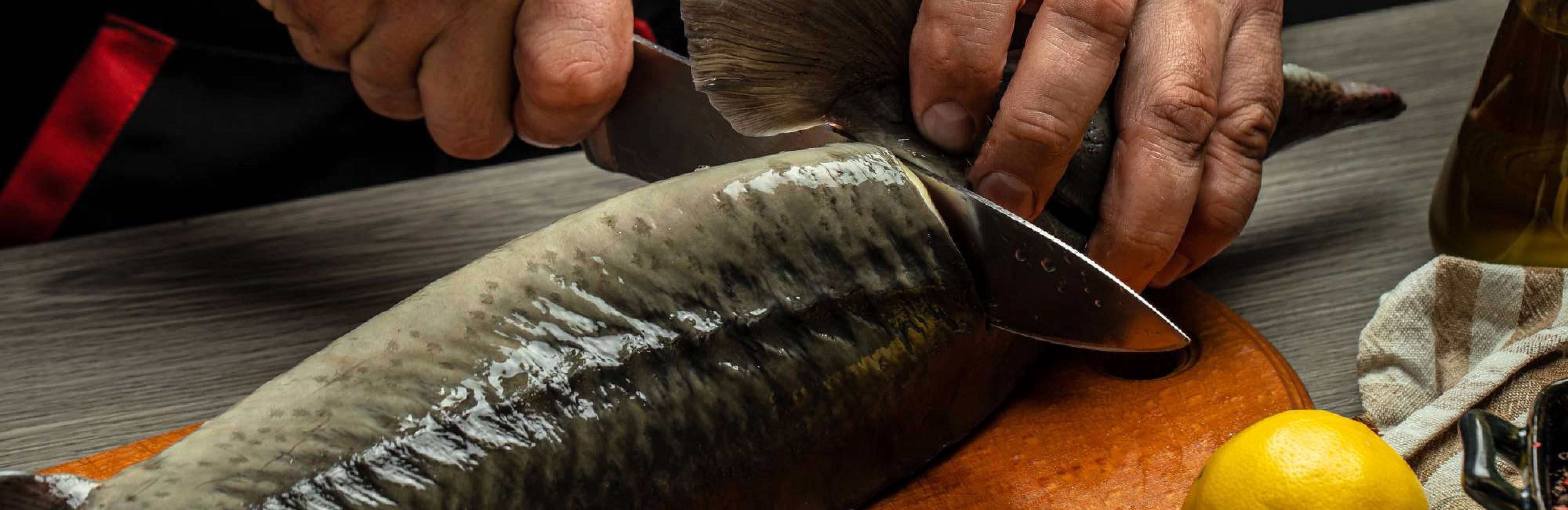 Рецепты: стейк из осетра и шабли