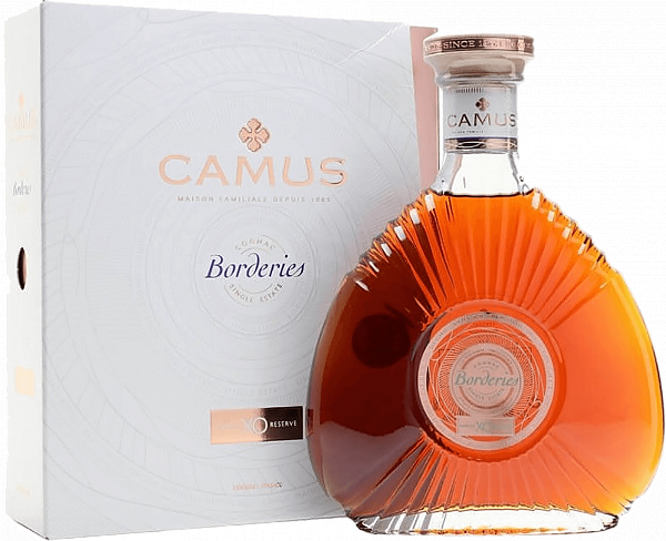 Коньяк Camus Cognac Borderie XO (gift box), 0.7 л