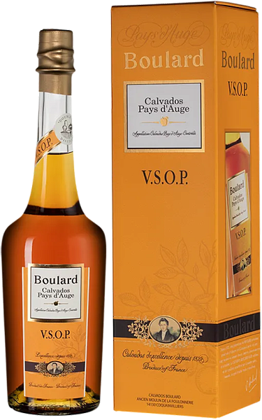 Кальвадос Boulard Pays d'Auge AOC VSOP (gift box), 0.7 л в Санкт-Петербурге