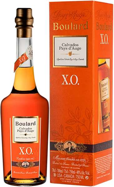 Кальвадос Boulard Pays d'Auge AOC XO (gift box), 0.7 л в Санкт-Петербурге