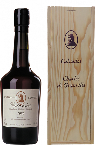Кальвадос Charles de Granville 1985 Calvados AOC (gift box), 0.7 л