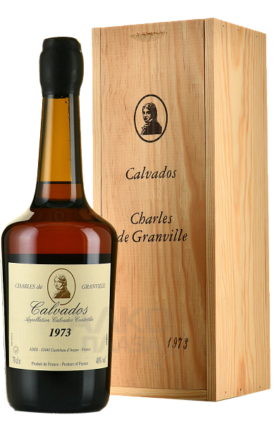 Кальвадос Charles de Granville 1973 Calvados AOC (gift box), 0.7 л
