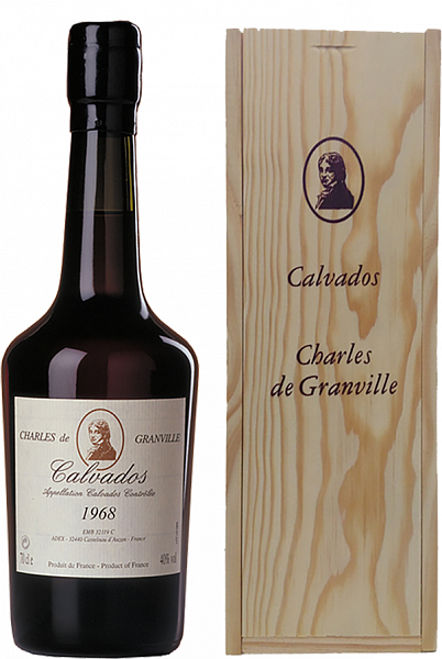 Кальвадос Charles de Granville 1968 Calvados AOC (gift box), 0.7 л