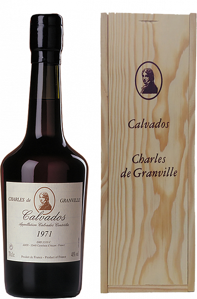 Кальвадос Charles de Granville 1971 Calvados AOC (gift box), 0.7 л