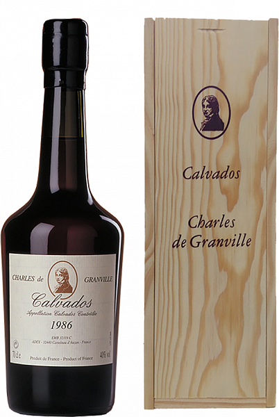 Кальвадос Charles de Granville 1986 Calvados AOC (gift box), 0.7 л