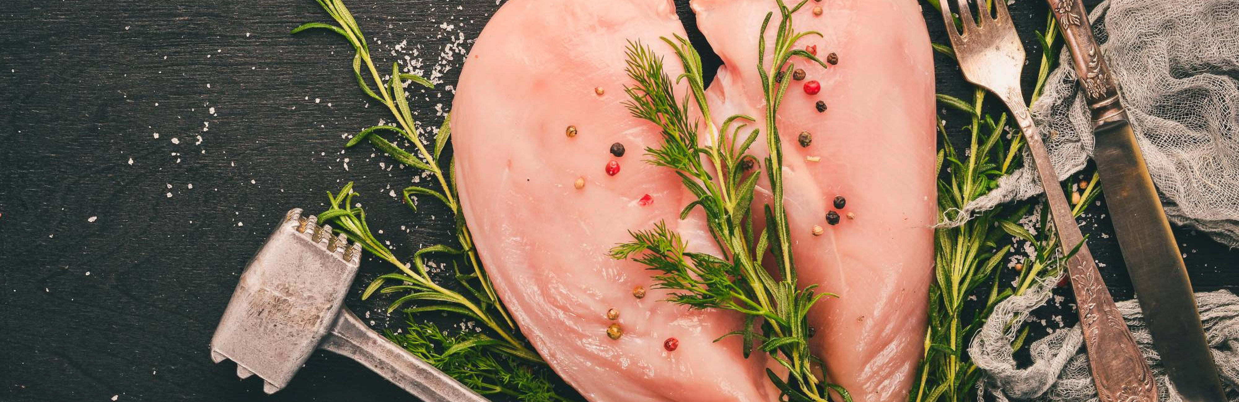 Рецепты: жареная курица со свежим салатом и рислинг