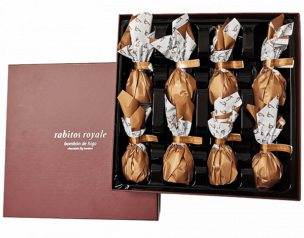 Figs in white chocolate with salty caramel filling Rabitos Royale