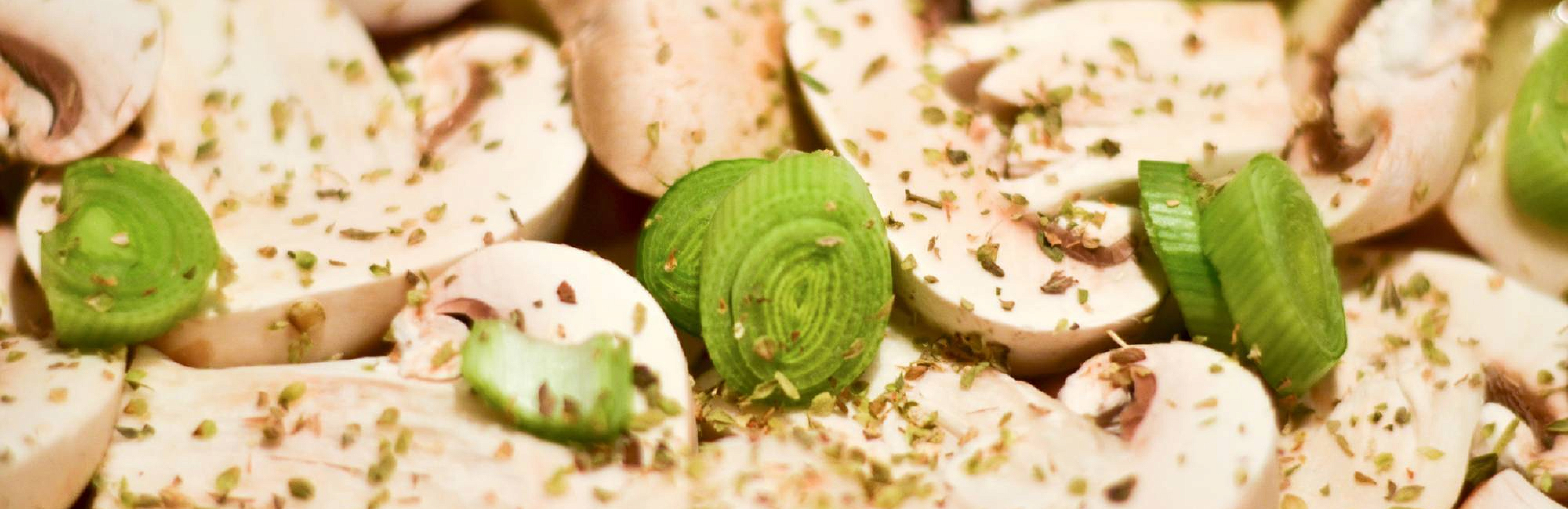 Рецепты: киш с курицей, грибами, пореем и виорика